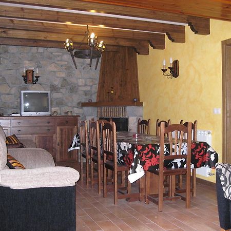 Casa Herrero Oto Bilik gambar