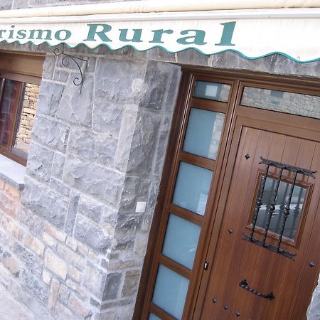 Casa Herrero Oto Bilik gambar